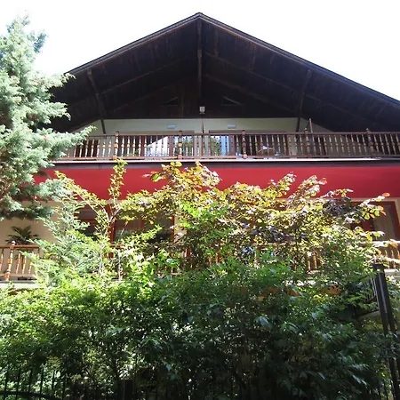 M Cisza W Centrum Miasta فندق مبيت وإفطار كرينيتسا زدروي